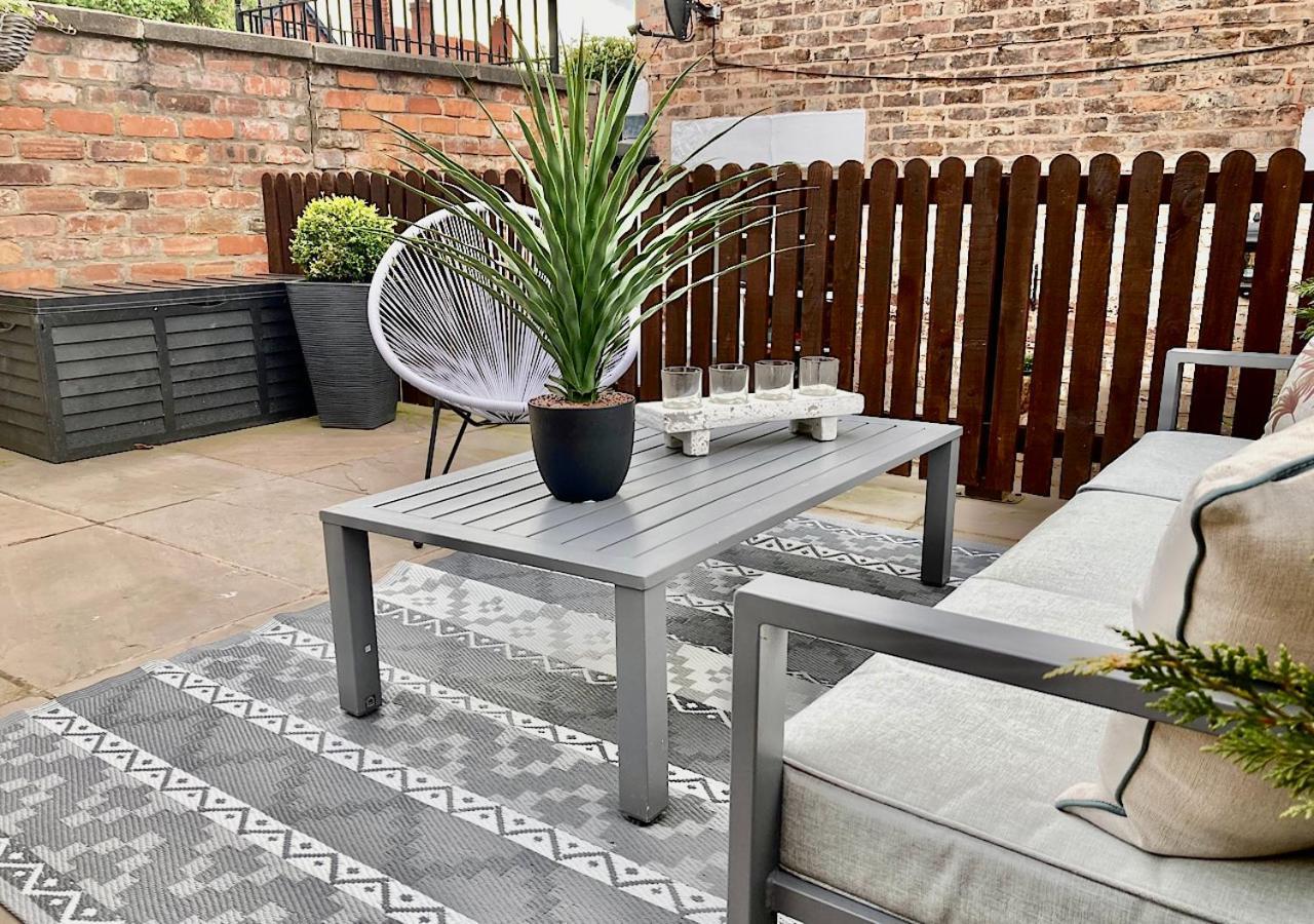 The Lodge Chester - Luxury Apartment For Two, With Free Parking! Hough Green Dış mekan fotoğraf