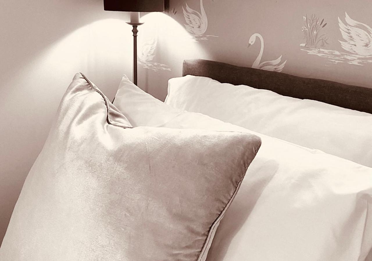 The Lodge Chester - Luxury Apartment For Two, With Free Parking! Hough Green Dış mekan fotoğraf