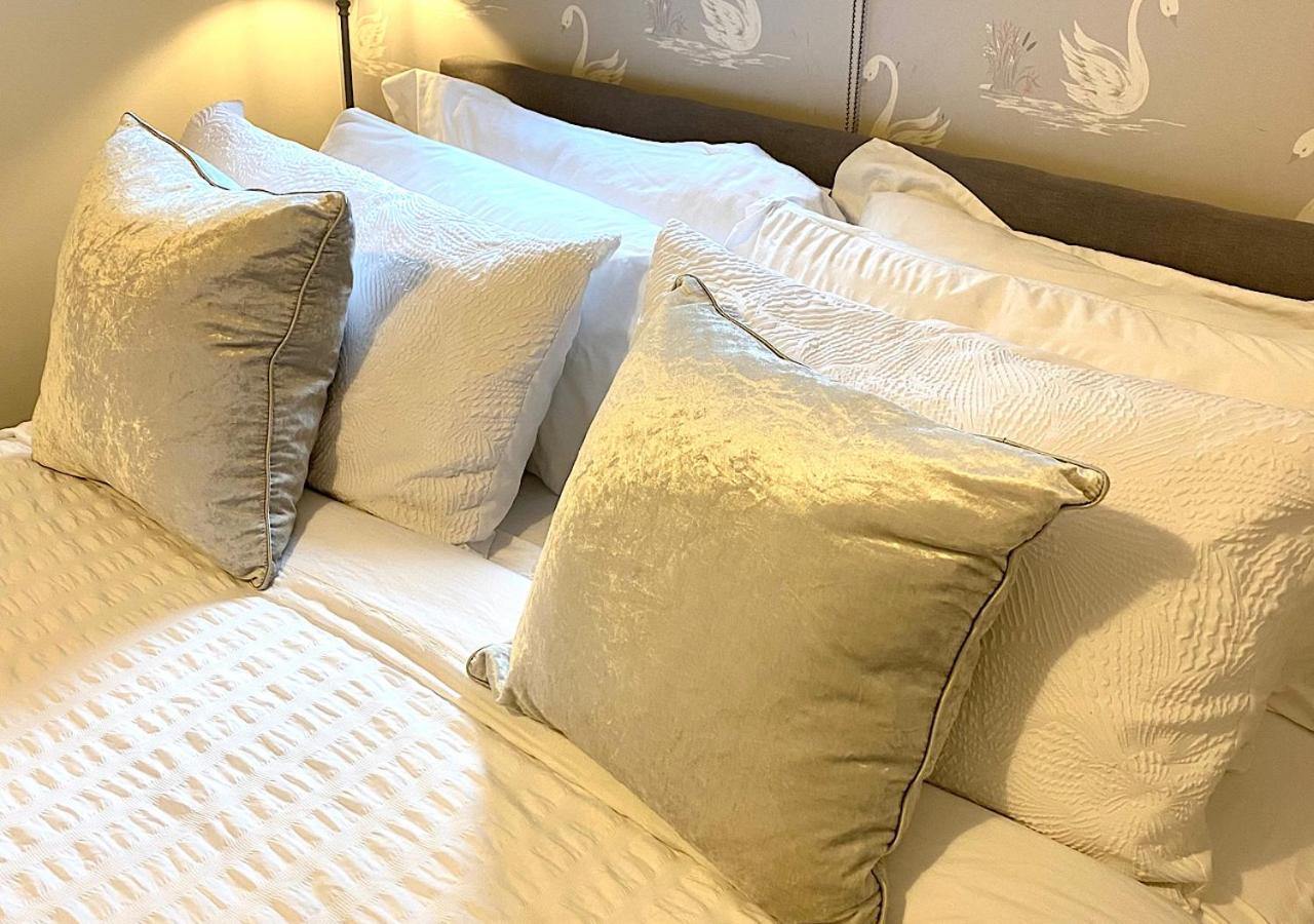The Lodge Chester - Luxury Apartment For Two, With Free Parking! Hough Green Dış mekan fotoğraf